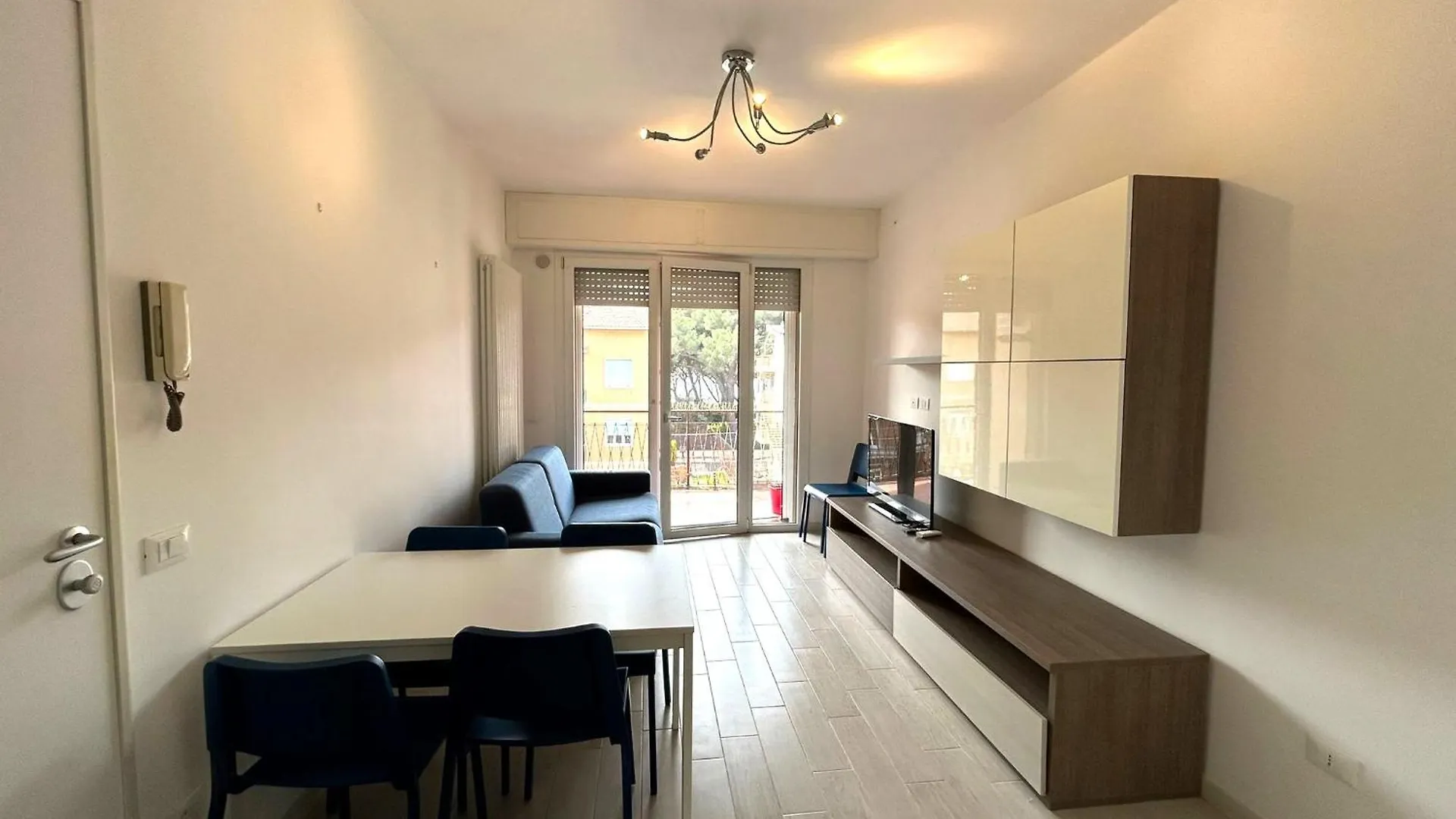 Casa Mare Lorenzo Follonica 0*,  Italie